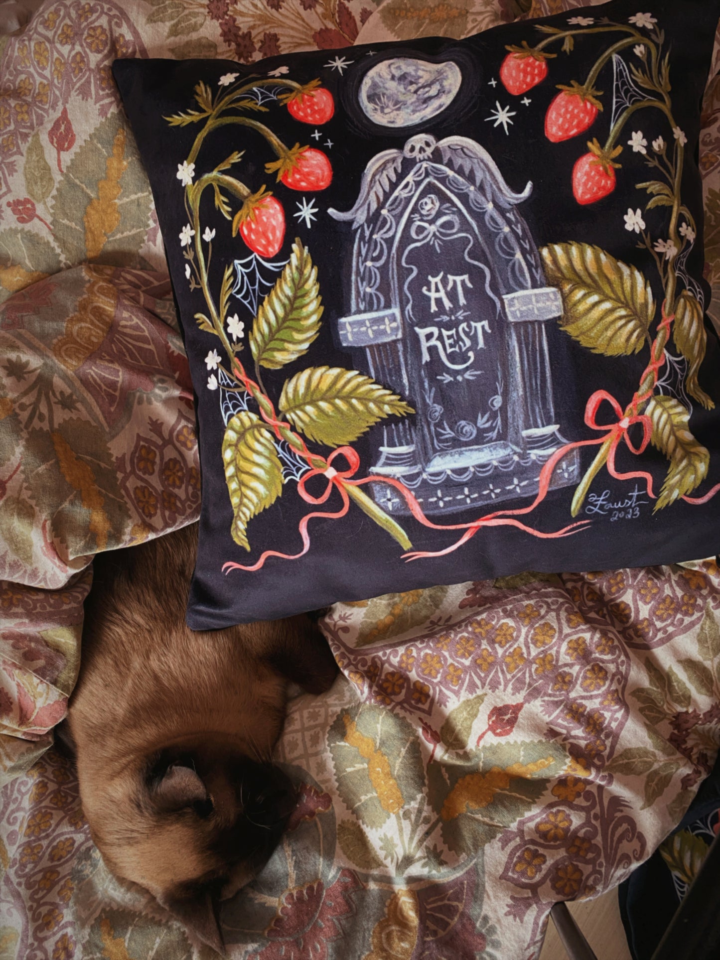 Strawberry Burial - Luxe Velveteen Pillowcase