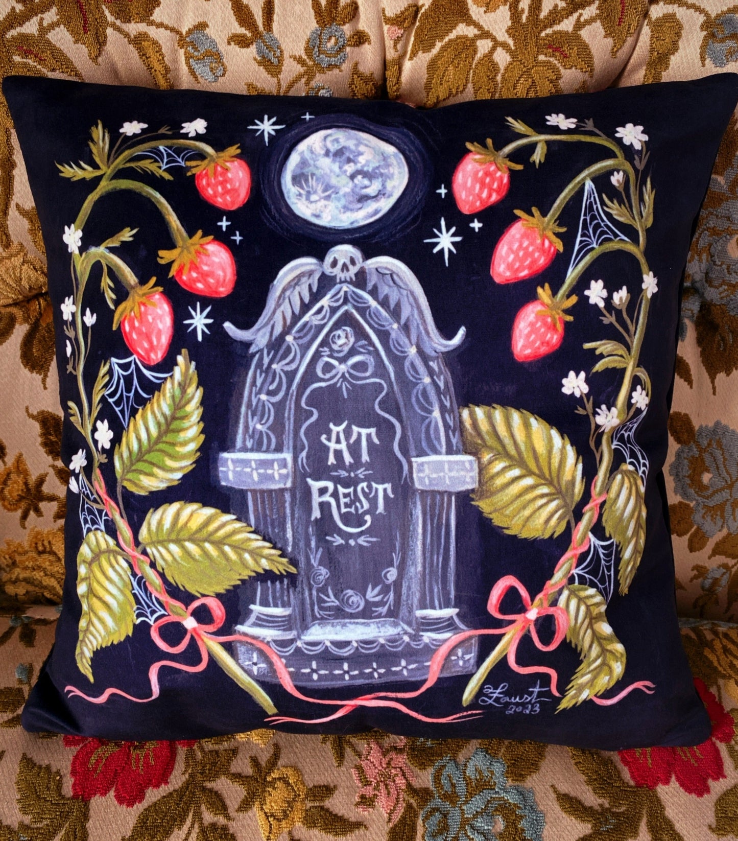 Strawberry Burial - Luxe Velveteen Pillowcase