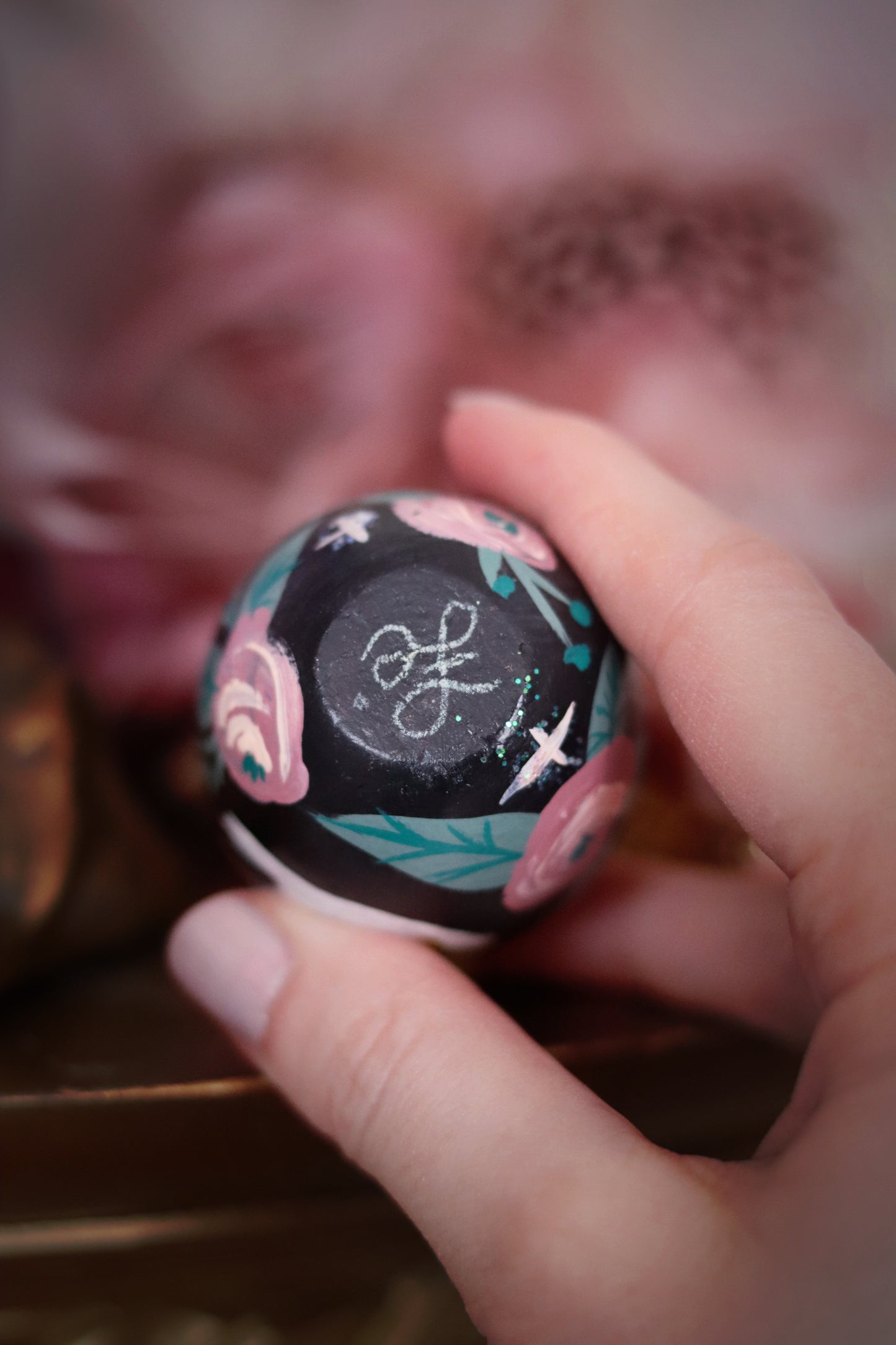 White Swan Hand-Painted Wooden Egg