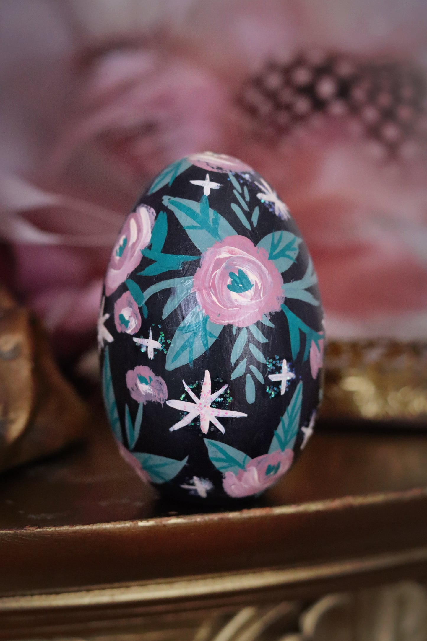 White Swan Hand-Painted Wooden Egg